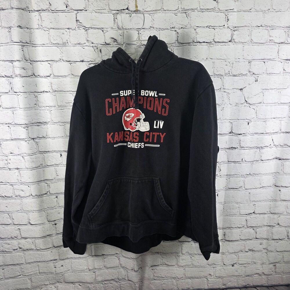 Super Bowl Champions Men’s Lateral Pullover Hoodie Adult 2 XL